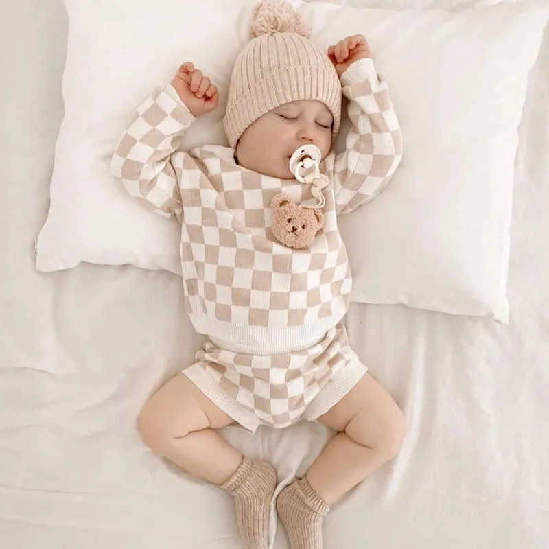 2-Piece Knit Checked Sweater and Shorts Set