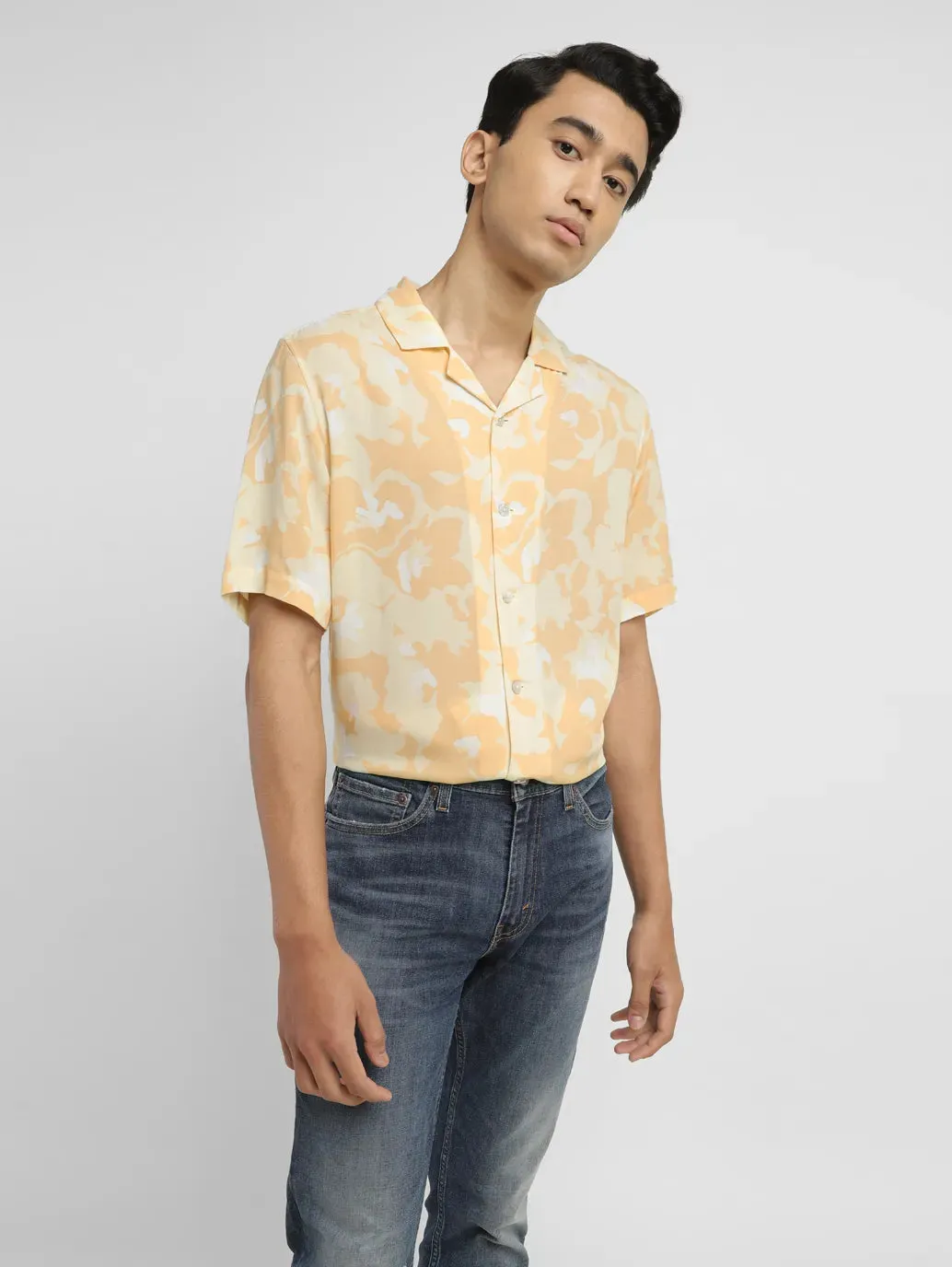 Men's Floral Print Relaxed Fit Shirt